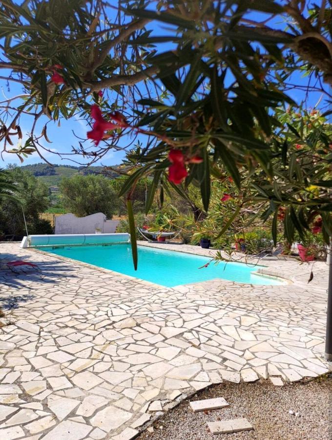 Logement La Belle Provence Le Beausset Exterior foto