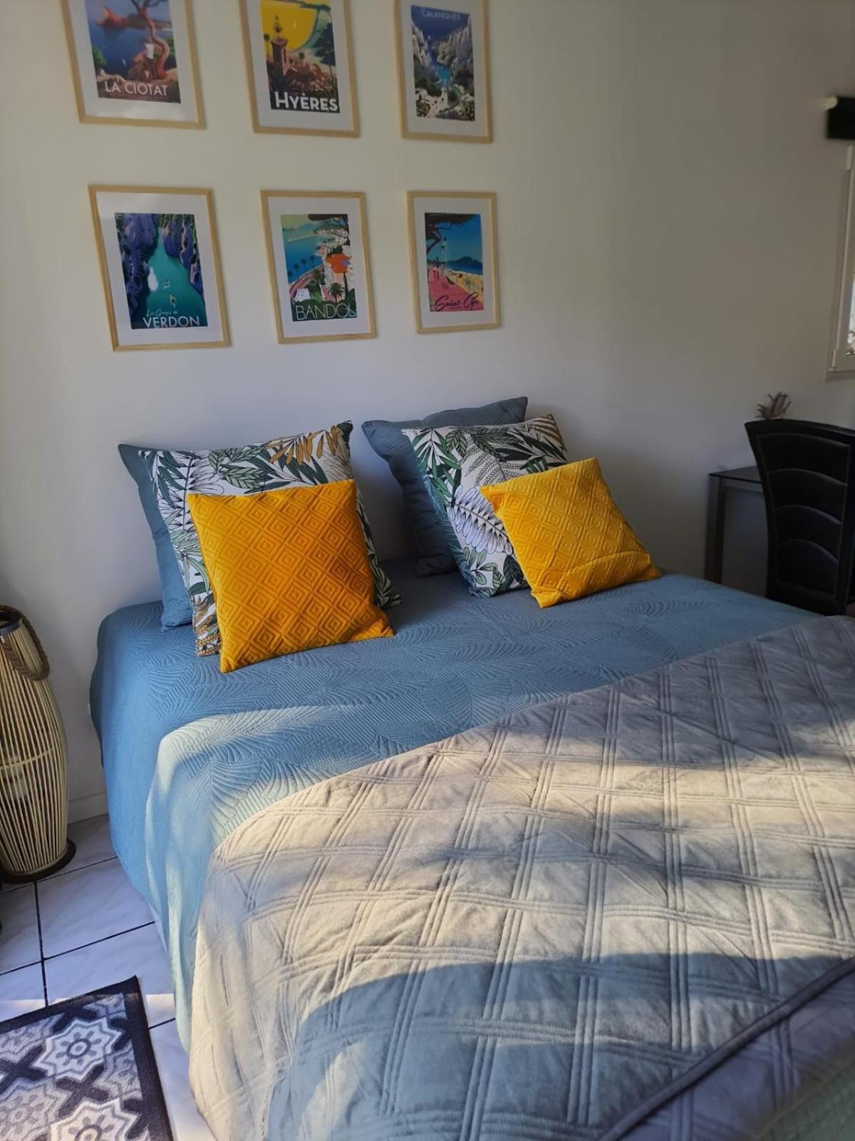 Logement La Belle Provence Le Beausset Exterior foto