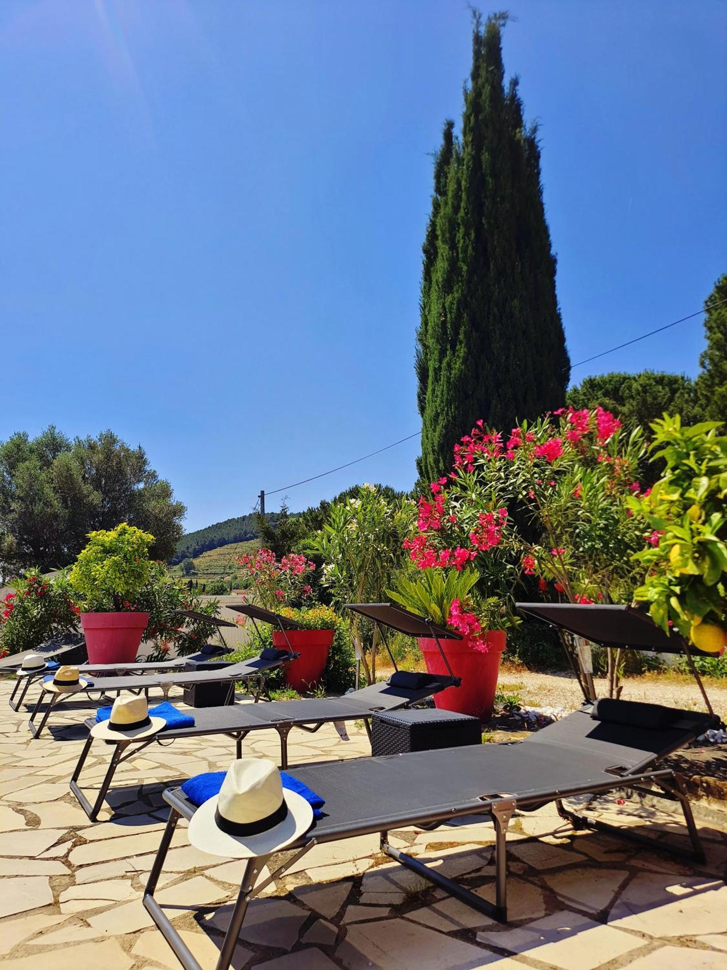 Logement La Belle Provence Le Beausset Exterior foto
